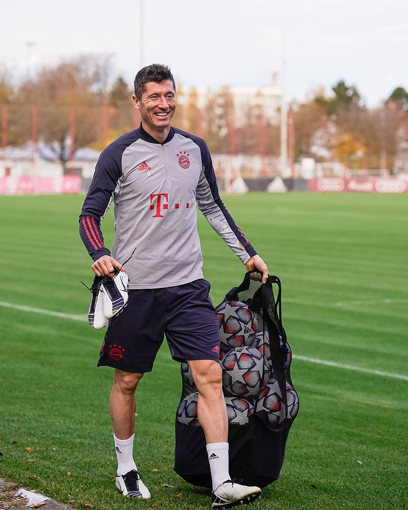 约翰逊妙传 王浩然三分应声入网