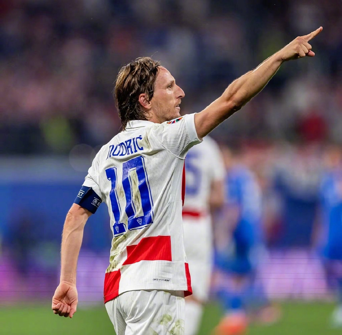 拜仁新核闪耀安联：奥利塞50场24助攻创德甲纪录